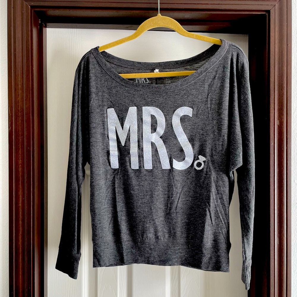Off the should shirt